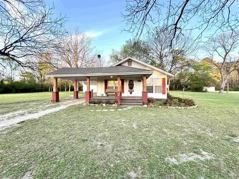 Exterior - 2139 S Main St, Malvern, AR 72104 photo 1 of 7