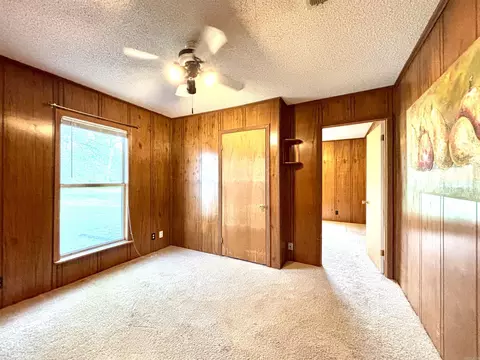 Bedroom - 2139 S Main St, Malvern, AR 72104 photo 3 of 3