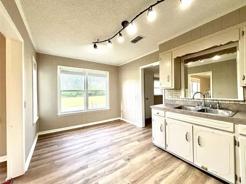 Kitchen - 2139 S Main St, Malvern, AR 72104 photo 2 of 2
