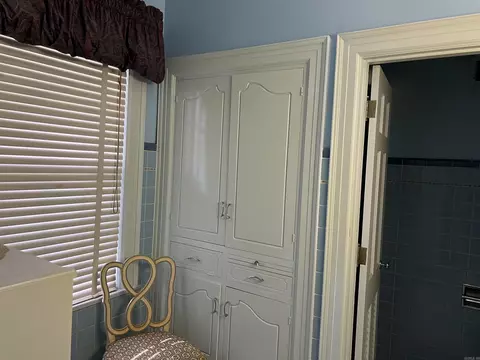 Bath - 3700 S Olive St, Pine Bluff, AR 71603 photo 6 of 8