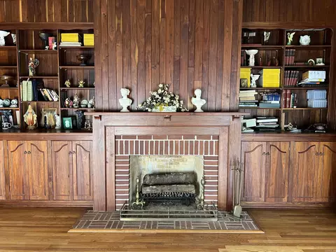 Living - 3700 S Olive St, Pine Bluff, AR 71603 photo 4 of 6
