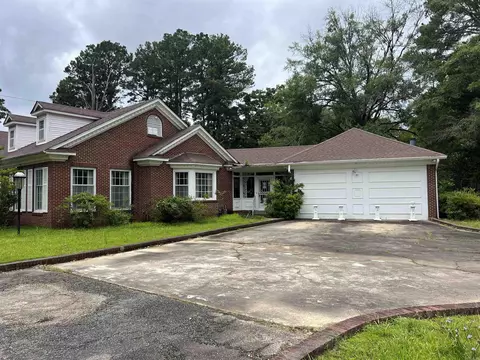 Exterior - 3700 S Olive St, Pine Bluff, AR 71603 photo 3 of 4