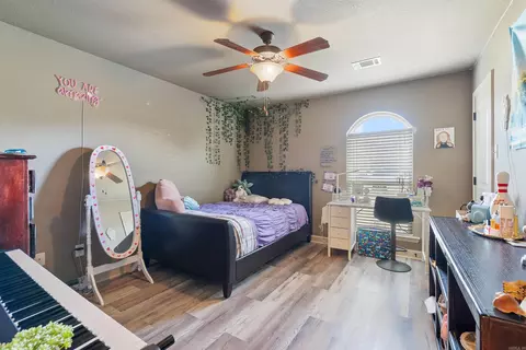 Bedroom - 168 Creekside Dr, Austin, AR 72007 photo 4 of 4