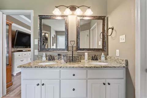 Bath - 168 Creekside Dr, Austin, AR 72007 photo 3 of 7
