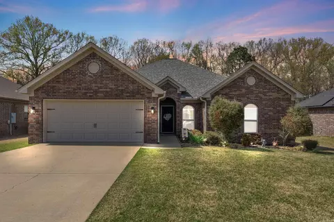 Exterior - 168 Creekside Dr, Austin, AR 72007 photo 1 of 5