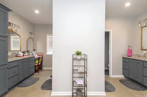 6822 Gregory, Benton, AR 72019 photo 8