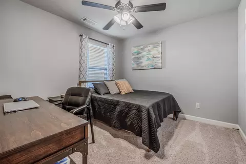 Bedroom - 14 Mallard Cv, Austin, AR 72007 photo 5 of 10