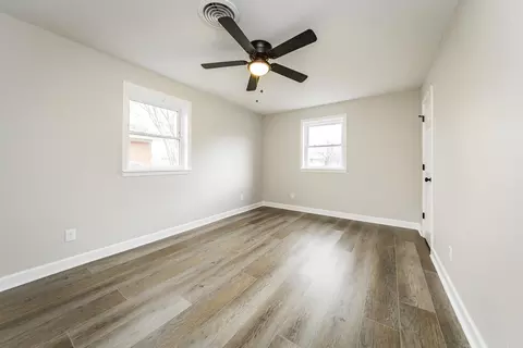 Bedroom - 103 W Oklahoma St, Beebe, AR 72012 photo 2 of 4