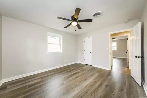Bedroom - 103 W Oklahoma St, Beebe, AR 72012 photo 1 of 4