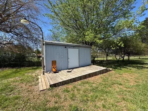 Exterior - 16 Diane Ave, Ash Flat, AR 72513 photo 10 of 20