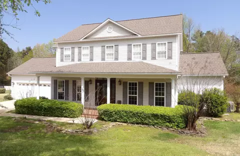 145 Gatesway Dr, Monticello, AR 71655