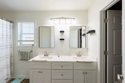 Bath - 114 Greg Sneed Dr, Quitman, AR 72131 photo 1 of 3