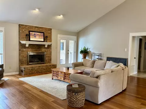 Other - 1065 Cambridge Ct, Benton, AR 72019 photo 2 of 8