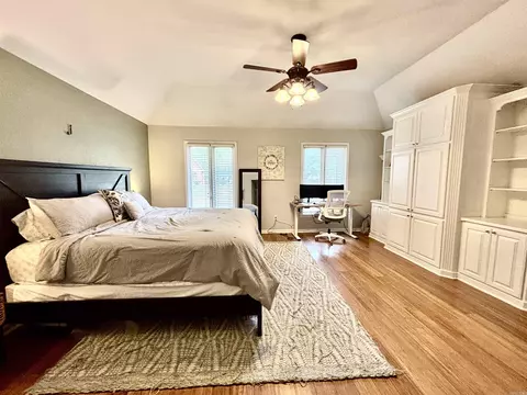 Bedroom - 1065 Cambridge Ct, Benton, AR 72019 photo 2 of 8