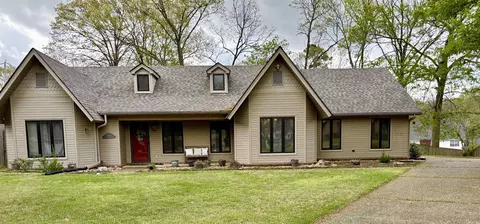 Exterior - 1065 Cambridge Ct, Benton, AR 72019 photo 6 of 14