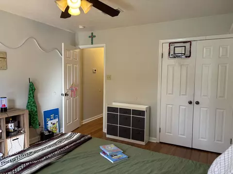 Bedroom - 1065 Cambridge Ct, Benton, AR 72019 photo 5 of 8