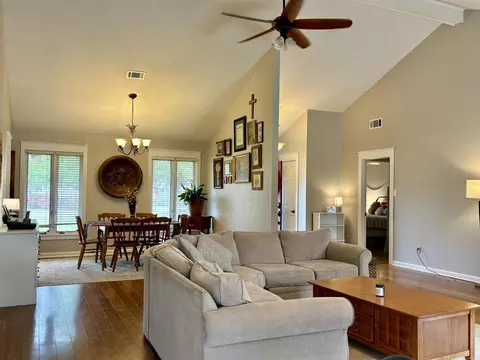 Living - 1065 Cambridge Ct, Benton, AR 72019 photo 3 of 3