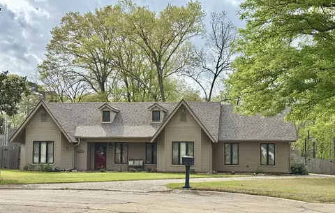 Exterior - 1065 Cambridge Ct, Benton, AR 72019 photo 1 of 14