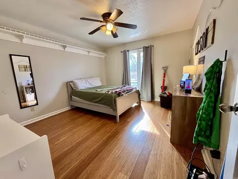Bedroom - 1065 Cambridge Ct, Benton, AR 72019 photo 4 of 8