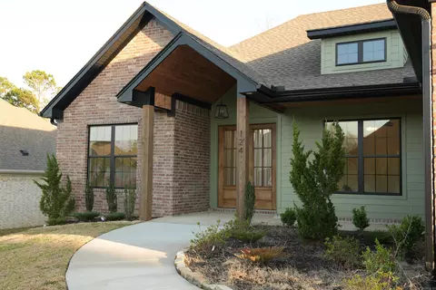 Exterior - 124 Harmony Village Dr, Haskell, AR 72015 photo 2 of 4