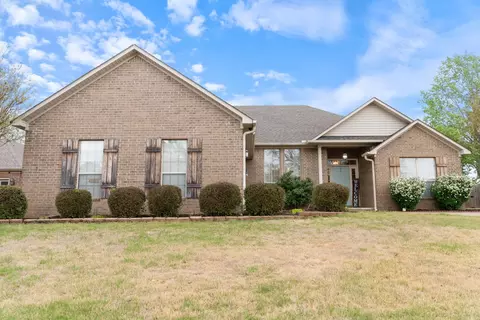 Exterior - 3630 Heidi Ct, Conway, AR 72034 photo 2 of 4