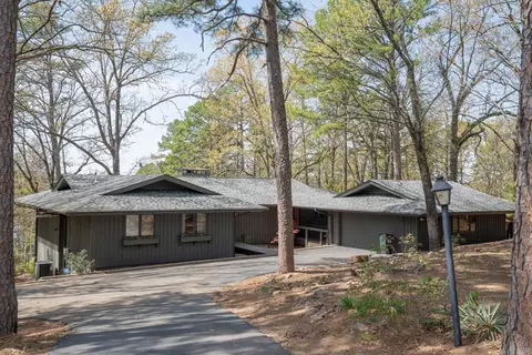8 Woodland Pt, Heber Springs, AR 72543
