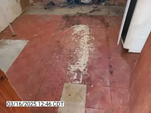 Entry Way - 803 Main St, Walnut Ridge, AR 72476 photo 1 of 2