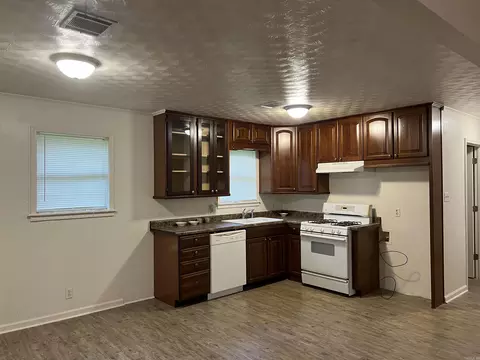 2706 Claremont St, Pine Bluff, AR 71601 photo 3