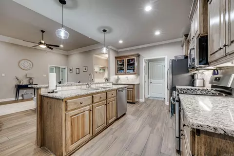 Kitchen - 794 Mango Loop, Austin, AR 72007 photo 2 of 4