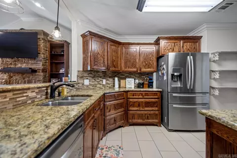 612 Surrey Ln, Benton, AR 72015 photo 12