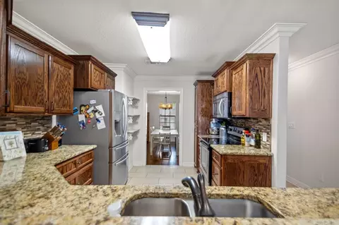 612 Surrey Ln, Benton, AR 72015 photo 9