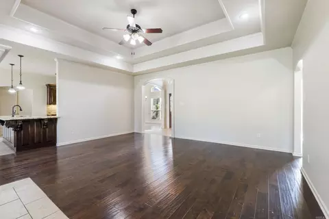 Living - 4115 Commonwealth Dr, Bryant, AR 72022 photo 4 of 5