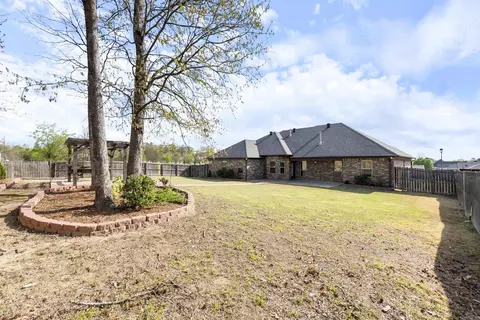 Exterior - 4115 Commonwealth Dr, Bryant, AR 72022 photo 8 of 8