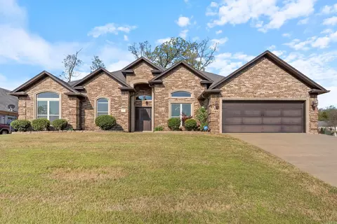 4115 Commonwealth Dr, Bryant, AR 72022