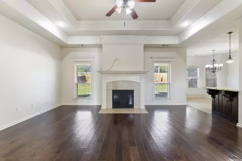 Living - 4115 Commonwealth Dr, Bryant, AR 72022 photo 2 of 5