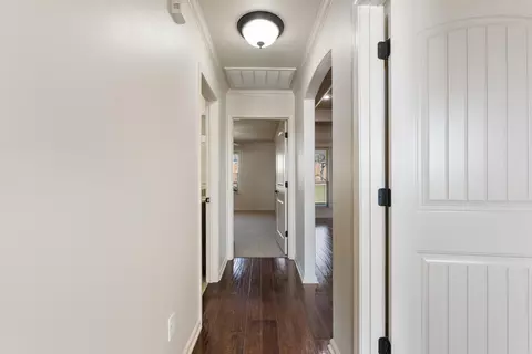 Entry Way - 4115 Commonwealth Dr, Bryant, AR 72022 photo 2 of 2