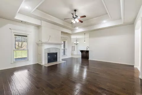 Living - 4115 Commonwealth Dr, Bryant, AR 72022 photo 3 of 5