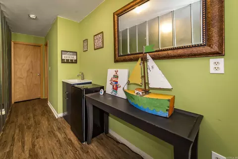 Entry Way - 724 Weldon Rd, Edgemont, AR 72044 photo 1 of 1