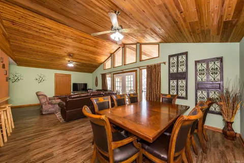 Dining - 724 Weldon Rd, Edgemont, AR 72044 photo 1 of 2