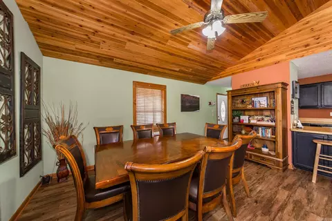 Dining - 724 Weldon Rd, Edgemont, AR 72044 photo 2 of 2