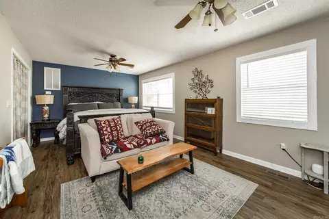 Bedroom - 724 Weldon Rd, Edgemont, AR 72044 photo 2 of 6