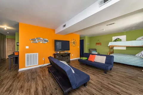 Living - 724 Weldon Rd, Edgemont, AR 72044 photo 4 of 5