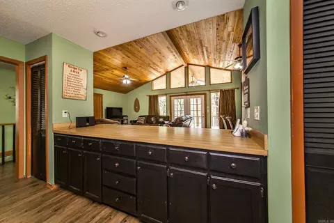 Kitchen - 724 Weldon Rd, Edgemont, AR 72044 photo 4 of 4