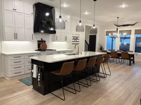 Kitchen - 1680 Pearce Dr, Conway, AR 72034 photo 2 of 4