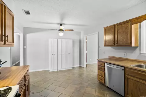 7799 Samples Rd, Benton, AR 72019 photo 11