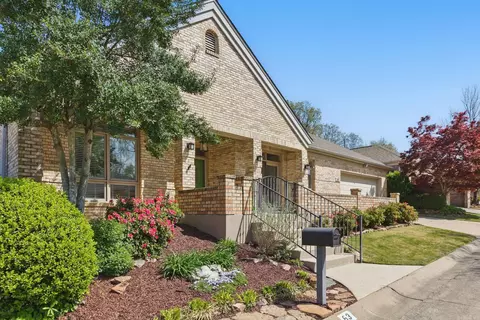 63 Hunters Green Cir, Little Rock, AR 72211