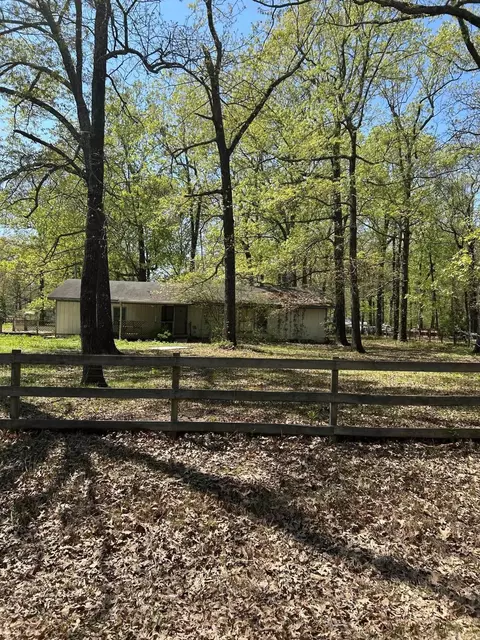 70 Phillip Rd, Jacksonville, AR 72076