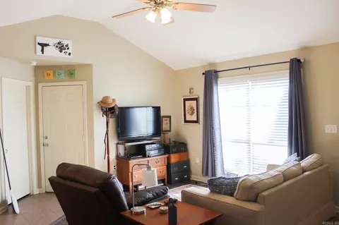 129 Angel Cir, Beebe, AR 72012 photo 2