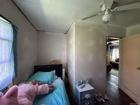 Bedroom - 95 Terrafirma Ln, Ash Flat, AR 72513 photo 5 of 8