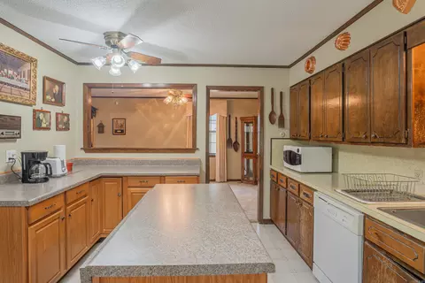 Kitchen - 19 Cedar Hill Rd, Conway, AR 72032 photo 4 of 4